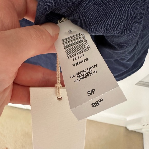 BRAND NEW Wilfred Crop Top - Picture 6 of 7